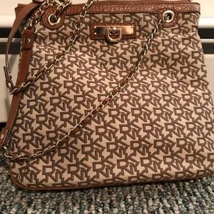 DKNY women’s shoulder bag